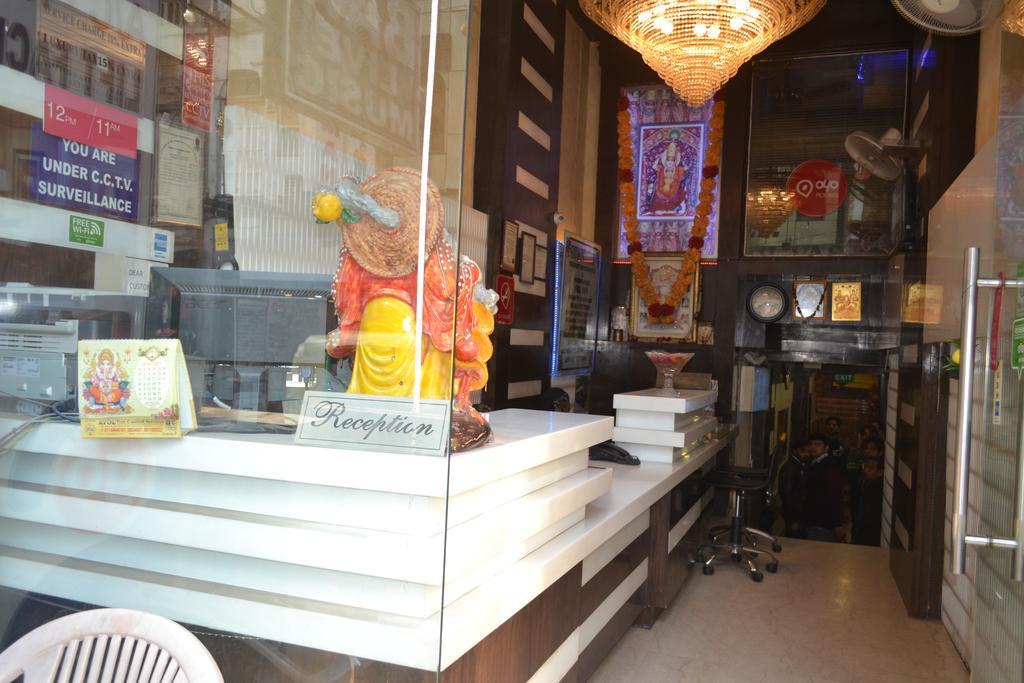 古鲁瓦斯酒店 新德里 外观 照片